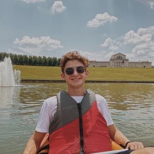 Meet your Posher, Peyton